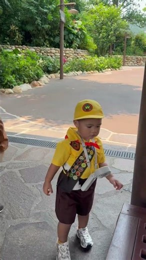 ZK as Rusell 🎈from the Up movie #fyp #rusell #disneyland #disneycostume #cutebaby #disney