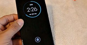 Moto Z4 vaza na Amazon, cliente compra e recebe antes do lançamento