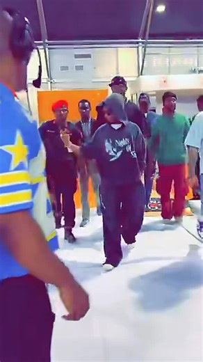 Wizkid Reigns on Instagram: "Wizkid performing "One Condition” live in Lagos 🦅 Wizember! 🖤🇳🇬"