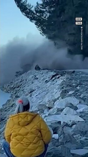 Giant Landslide in Alaska Caught on Camera