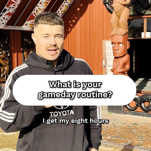 Kurt Eklund from the Māori All Blacks getting into the hard-hitting questions👀👏🏽 Click the link to catch the Māori All Blacks vs Japan XV game this Saturday 28 June from 8:30PM on MĀORI | https://brnw.ch/21wTGHn | Māori