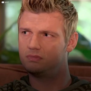 486K views · 440 reactions | Ponad 15 lat temu Nick Carter miał dziewczynę, a jego brat Aaron nie mógł znieść pragnienia posiadania tego samego co jego brat. Nigdy nie wyobrażając sobie, że pewnego dnia prawda wyjdzie na jaw… #Aaron #aaroncarter | Ikony | Facebook