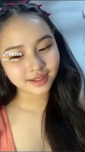 Pretty Girls and Beautiful Women: A Visual Celebration