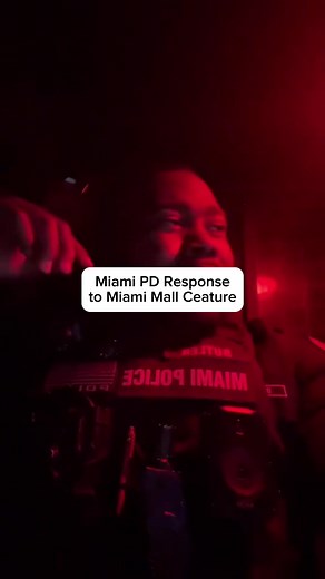 Miami PD responds to mysterious creature reports at a local mall, heightening curiosity. Witness accounts circulate, fueling intrigue around the incident in Bayside Marketplace. Read more at the link in our bio. #Fyp #News #Creature #Alien #UFO #Paranormal #MiamiMall #Mall #Miami Video credit: Unknown