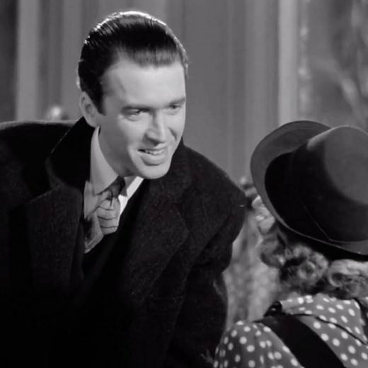 The Shop Around the Corner: A Biting Christmas Classic (1940)