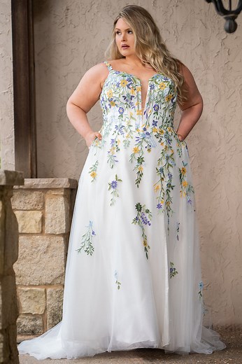 Plus Size Wedding Dresses for Curvy Brides – Sydney’s Closet