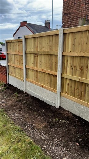 Fencing job in Wolstanton #fencing #fence #fenceinstallation #panels #gardenfencing | Wulstan Fencing & Landscapes