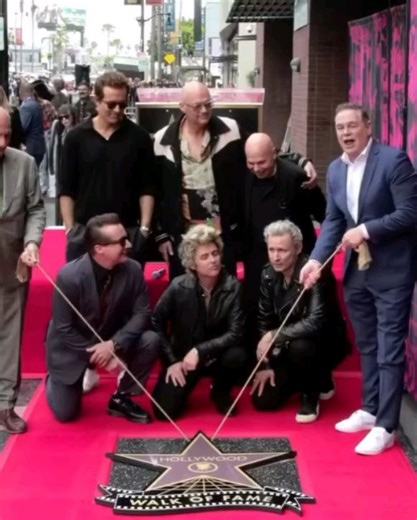 100.1 FM - Radio Canal 100 on Reels