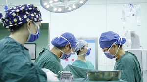 Women Surgeons Have Less Chance of Patient Post-Surgical Complication
