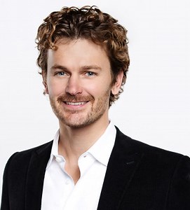 Steuart Walton | Biography