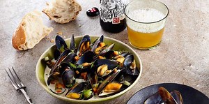 SCOTTISH MUSSELS COOKED IN BEER