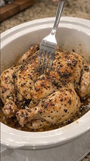🍗 Slow Cooker Herb-Roasted Whole Chicken