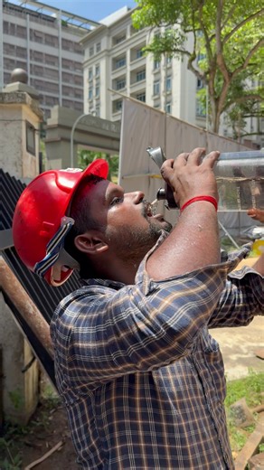 Day 2 of setting up the piling machine! Today, our focus is on ensuring the steadiness of the counterweights. These heavy counterweights play a crucial role in balancing the piling machine, providing stability as it drives piles deep into the ground. Without properly secured counterweights, the machine could face instability during operation which not only affects the accuracy of the piling but also poses safety risks on-site. 🚨 That’s why we take extra care to secure them tightly with cables, 