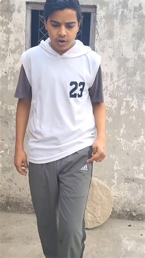 ABUZAR RANA on Instagram: "Quarter laoga ... 😂😂 #instagram #trending #reels #funny #.."