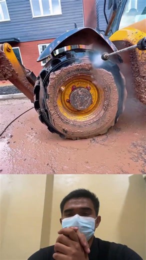 High-Pressure Cleaning Heavy Machinery