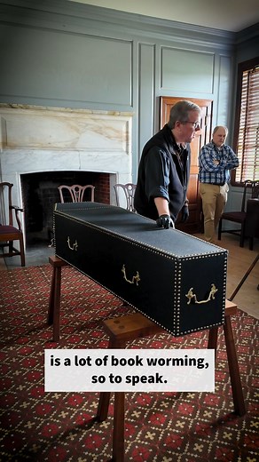 #OnThisDay in 1776, Peyton Randolph’s body was re-interred at the Wren Chapel—an act that spoke volumes about his influence in Virginia and the early American Revolution. But who was Peyton Randolph? Why did his funeral look different from other elite burials of the era? And what did his passing mean for Williamsburg in a moment of accelerating political change? Our new installation inside the Peyton Randolph House brings this moment in history back into view. On your next visit to the Historic