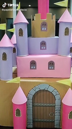 Castelo de Papelão: DIY com Materiais Recicláveis
