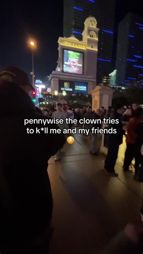 😳😳😳 #it #satire #pennywise