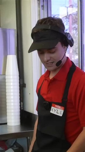 299K views · 12K reactions | They Ordered in Chinese at the Drive-Thru…But I’m a White Guy | Xiaomanyc 小馬在紐約 | Facebook