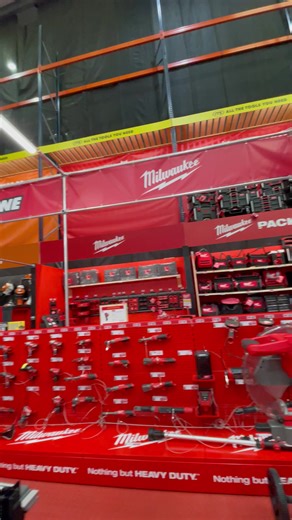 #itstools the most dangerous shop where you can’t walk out empty handed only empt walleted 🤣 #tools #milwaukee #nomoney @ITS @Milwaukee Tool