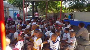 The CAB RJR Basic School is the place for your child. Everyone here is well behaved and are on the #NiceList for Christmas. Our team is with them for the next few hours to give them a Christmas treat #Christmas #ChristmasTreat #RJR94FM #RJRGleaner | Radio Jamaica 94 FM