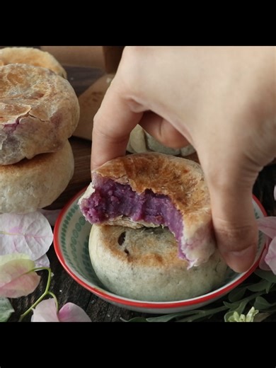 Hopia is one of the most beloved Filipino pastries, known for its thin, flaky crust and rich, sweet fillings. This homemade Hopia recipe features two classic flavors — mung bean (munggo) and ube (purple yam) — wrapped in delicate pastry layers and baked until lightly crisp and golden.