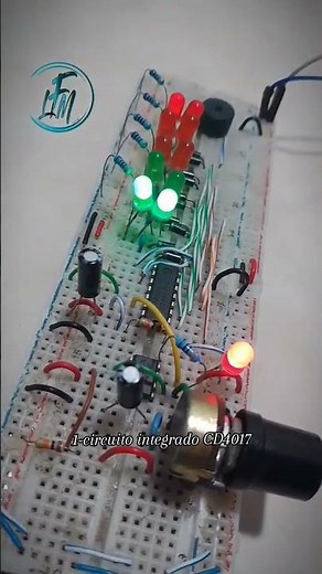 Simulación en Circuit Wizard, secuencia de leds, con IC555 y y CD4017. #circuitoselectricos #ic555