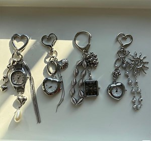 Silver Charm Watch Keychain, Vintage Heart Pocket Watch Keyring, Y2K Aesthetic Bag Charm, Pearl Tassel Pendant, Cute Statement Keychain Gift - Etsy