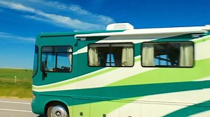 243K views · 2.2K reactions | Who remembers this scene? 藍 watch ‘RV’ here: https://link.tubi.tv/rv | Tubi | Facebook