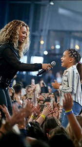 3K views · 30 reactions | A global superstar hands the mic to a little girl… and what happens next will leave you speechless!  The moment she sings, the crowd EXPLODES in pure shock and amazement! ✨ This is MAGIC in the making—wait until you hear it for yourself! You won’t believe your ears! Click the video in the comments NOW! | Sniffly Media | Facebook