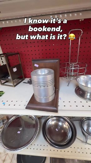 I know it’s a bookend, but What is it? I always find interesting mystery items even in out thrifting. Give me your best guess. 🫶🏻❤️🥰 #thrift #thrifting #thriftstorefinds #homedecor #collectedhome #thriftedhome #thriftwithme #vintage #vintagefinds #vintagedecor | West Side Revive