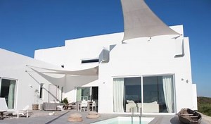 19K views · 45 reactions | Our #TopBilling location this week is a dreamy Yzerfontein beach house designed and built up from the ground by its owners. Be sure not to miss this architecture inspiration Sunday on SABC 3 at 5:30PM. | Top Billing | Facebook