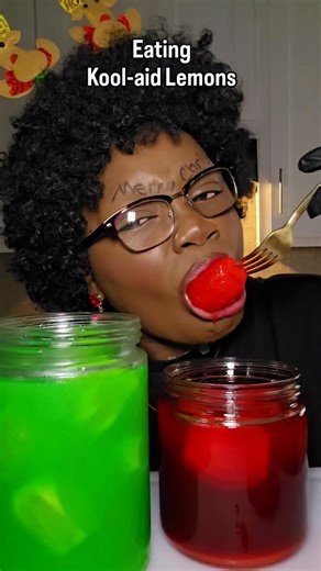 Bigpapahannah on Instagram: "Sweet and Sour #koolaidlemons #mukbang #eatinglemons #cravings #christmas"