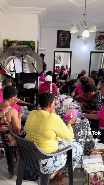 Formation Makup coiffure Onglerie