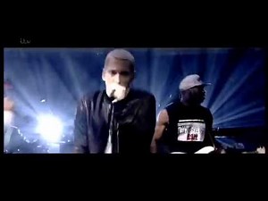 Eminem - Berzerk live on The Jonathan Ross Show
