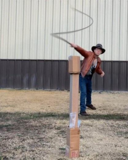 Whip cracking tutorial: Target practice #bullwhip #whip #indianajones #whipcracking #targetpractice