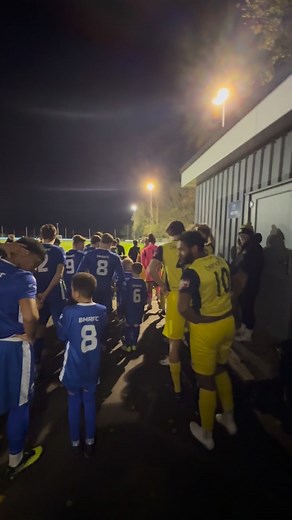 💛 Here come the teams! #UpTheMoneys | Moneyfields FC