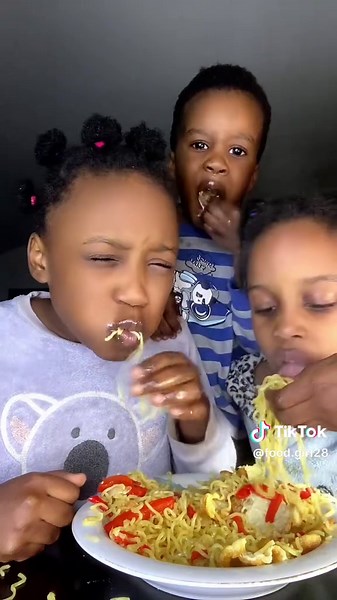 Video di food girl (@food.girl28) con original sound - food girl