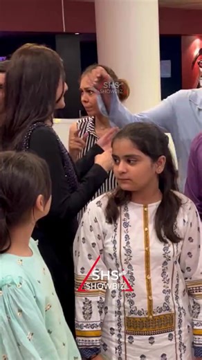 Emotional Hug Between Usman Riaz and Hira Mani