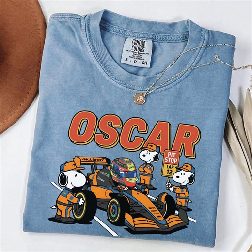 Oscar Piastri Helmet Snoopy T-shirt, Funny F1 Fan Crewneck, Cartoon Racer Sweatshirt, Oscar Piastri Helmet, F1 Speed Champions Shirt - Etsy Canada