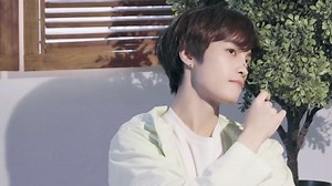 WayV on Instagram: "🎂#HappyYANGYANGDay 🎂 ⠀ 刘扬扬生日快乐💚 ⠀ #刘扬扬1010生日快乐 ⠀ #YANGYANG #刘扬扬 #威神V #WayV #WeiShenV"