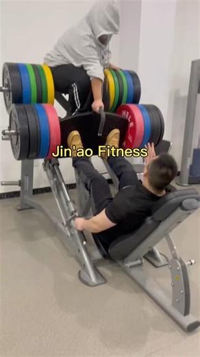 Super sturdy and durable 45-degree leg press machine - a must-have for leg training. #exercise