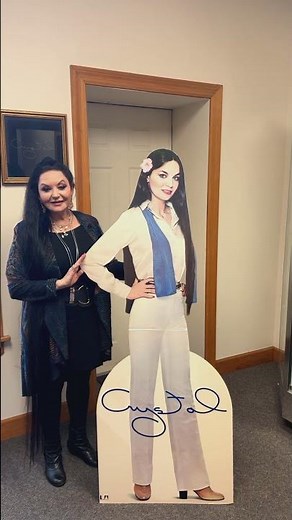 Does anyone else remember this cutout from the late 70's?