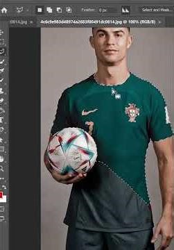 HOW TO Professionally Edit Clothing Folds and Textures in Photoshop CR7
