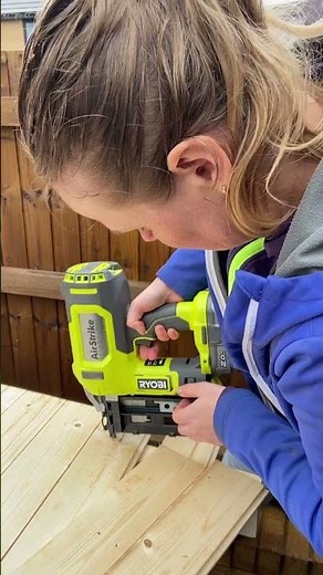 Getting trained up on how to use RYOBI Cordless Nail Gun #building #roofer #apprentice #ryobi