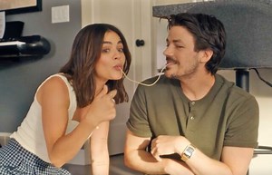 Puppy Love: Amazon Freeve divulga trailer oficial do longa de comédia romântica - Cinema10
