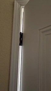 Got a squeaky door hinge? No problem. #Homehacks #doorhinge #cookingspray #hacksandtips #hacksforyou #HackYourLife #HacksForLife #hacklife #hacksoflife | Relatable or Debatable