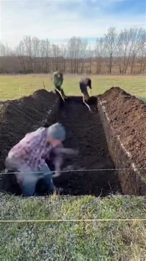 Grow food non-stop: How to Build a Walipini Greenhouse 🌱 See more 👇 | Simply Smart Homelife