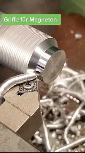 Metalworking Techniques: How to Use a Rändelzange for Drehen and Rändeln