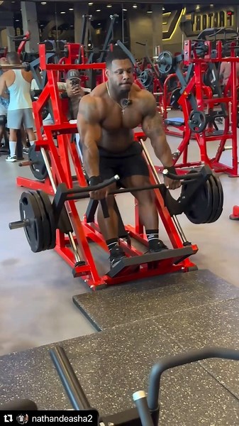 렙콘컴퍼니 on Instagram: "𝙍𝙀𝙋𝘾𝙊𝙉 𝘾𝙊𝙈𝙋𝘼𝙉𝙔 Repcon company‘s Gym equipment 🇰🇷 @nathandeasha2 ➡️ Linear Row in @o2_gyms Abu Dhabi ✔️Linear Row is Repcon Company‘s independently developed product and has a design patent. Be careful about copy products. ➡ 리니어로우 in 옥시즌짐 아부다비 ✔️리니어로우(Linear Row) 는 렙콘컴퍼니가 독자적으로 개발한 제품으로 디자인특허를 보유하고 있습니다. 카피상품에 주의하세요. 📩 Contact Us 📩 ▪️e-mail ”repconcompany@naver.com“ or ”📤DM“ #madeinkorea #리니어로우 #Linearrow #등운동 #repconcompany #repcon #fitnessequipment #gymequ